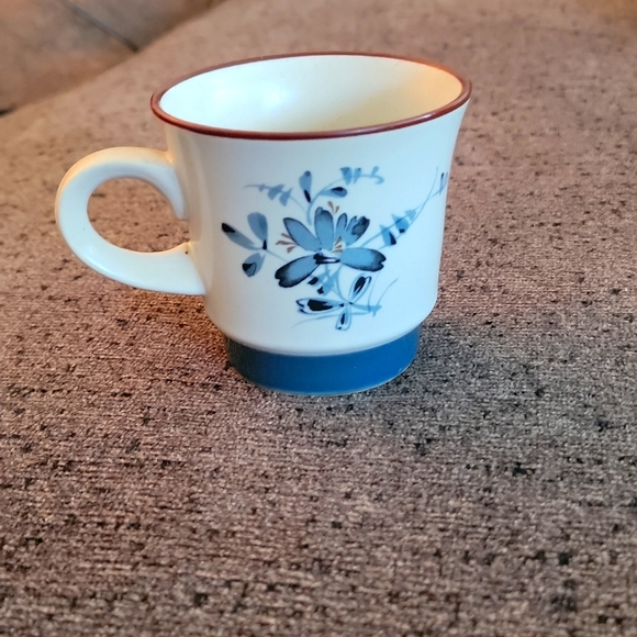 Noritake Kitchen Set Of 8 Noritake Stoneware Mugs Poshmark